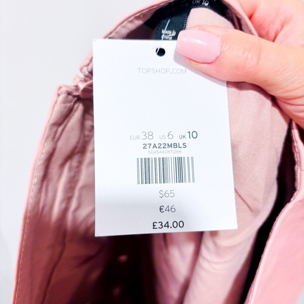 TOPSHOP Pink faux leather‎ mini skirt with grommets | Size 6 - Picture 5 of 6